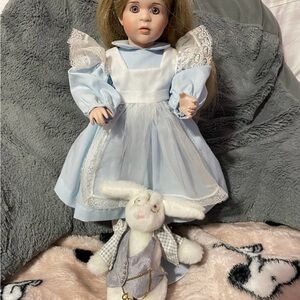 14” 1998 Lawton Disney Alice in Wonderland Doll